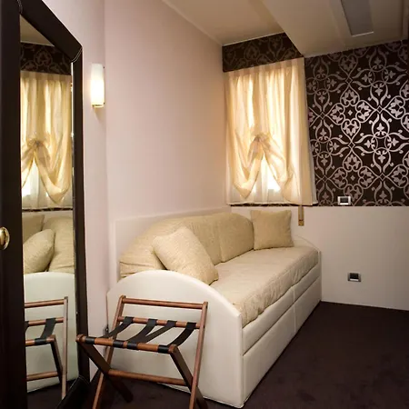 Rivamare Hotel
